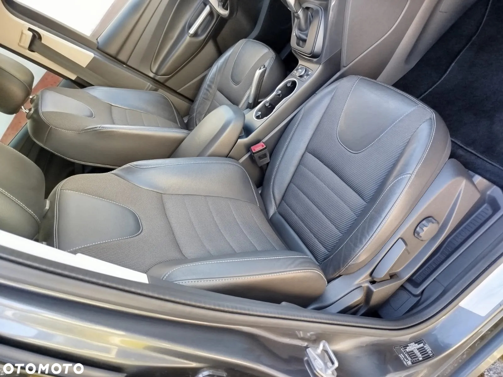Ford Kuga 2.0 TDCi 4x4 Individual - 26