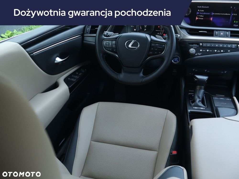 Lexus ES - 9