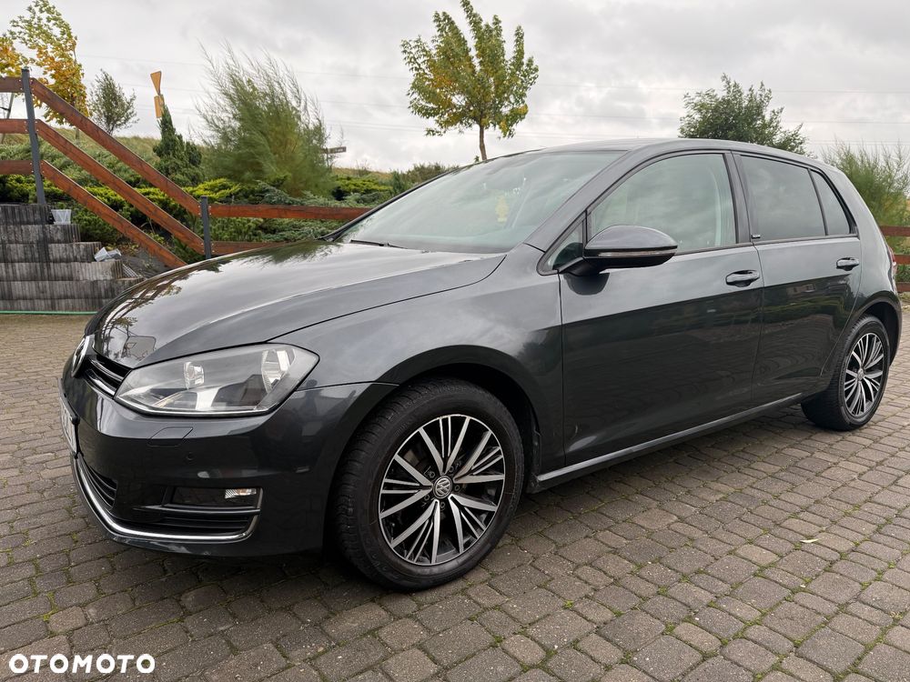 Volkswagen Golf 1.2 TSI BlueMotion Technology Allstar - 12
