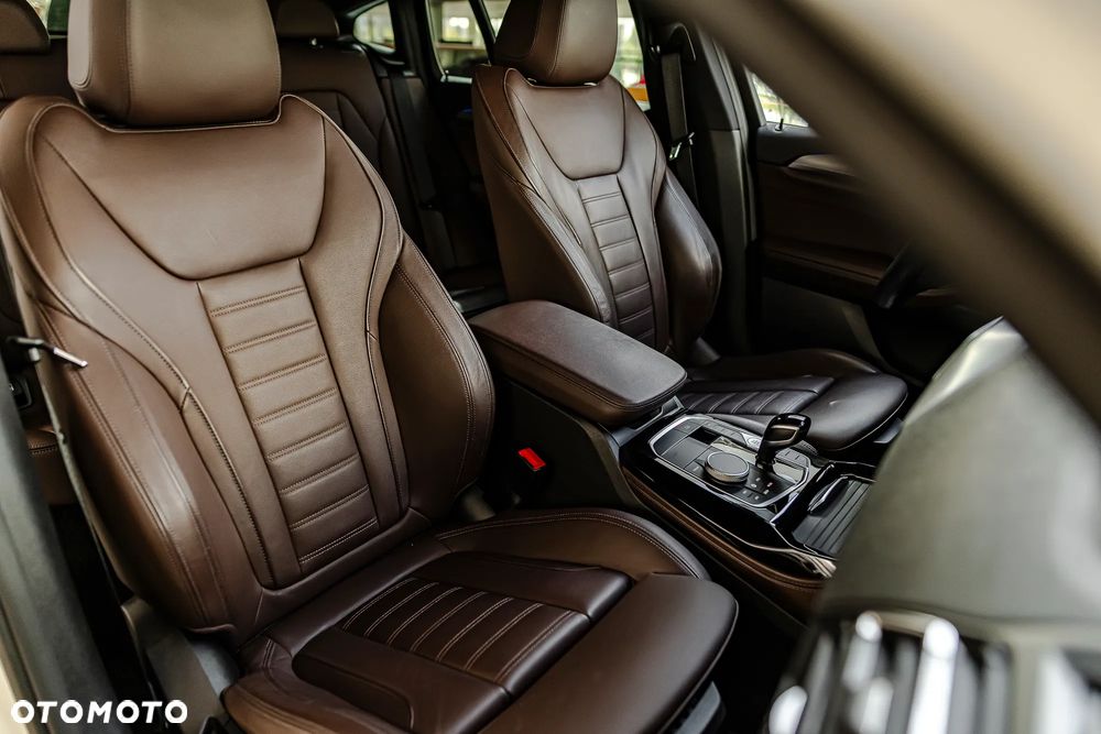 BMW X4 - 11