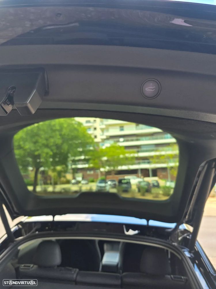 Tesla Model Y Long Range Dual Motor AWD - 8