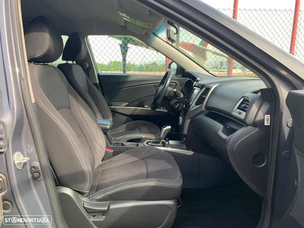 SsangYong Tivoli - 12