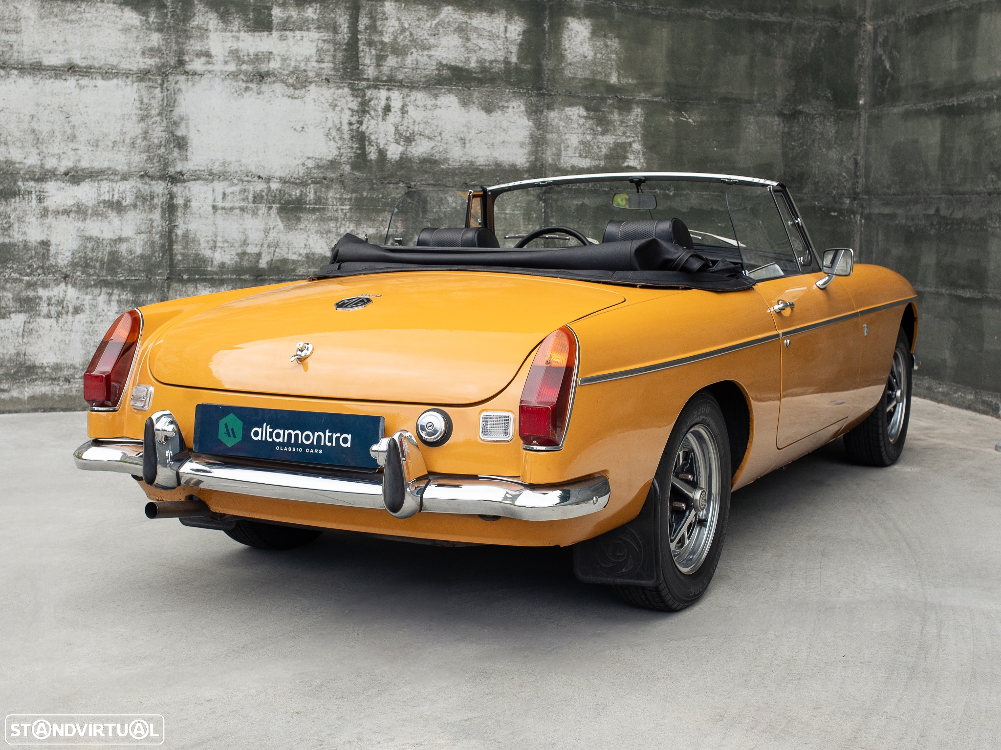 MG MGB - 15