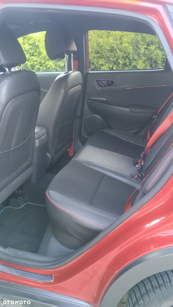 Hyundai Kona - 11