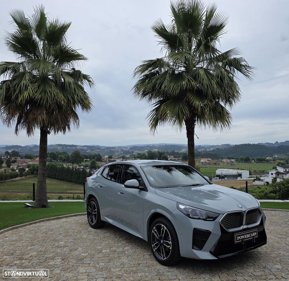 BMW iX2 eDrive20 Pack Desportivo M - 20