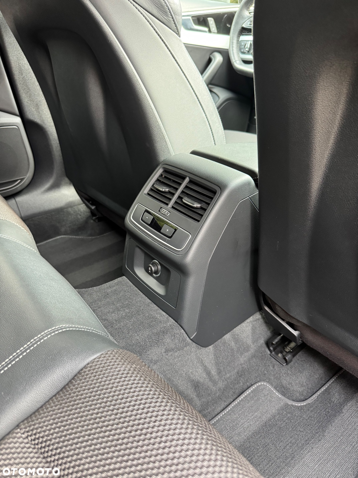 Audi A4 40 TDI S Line S tronic - 16