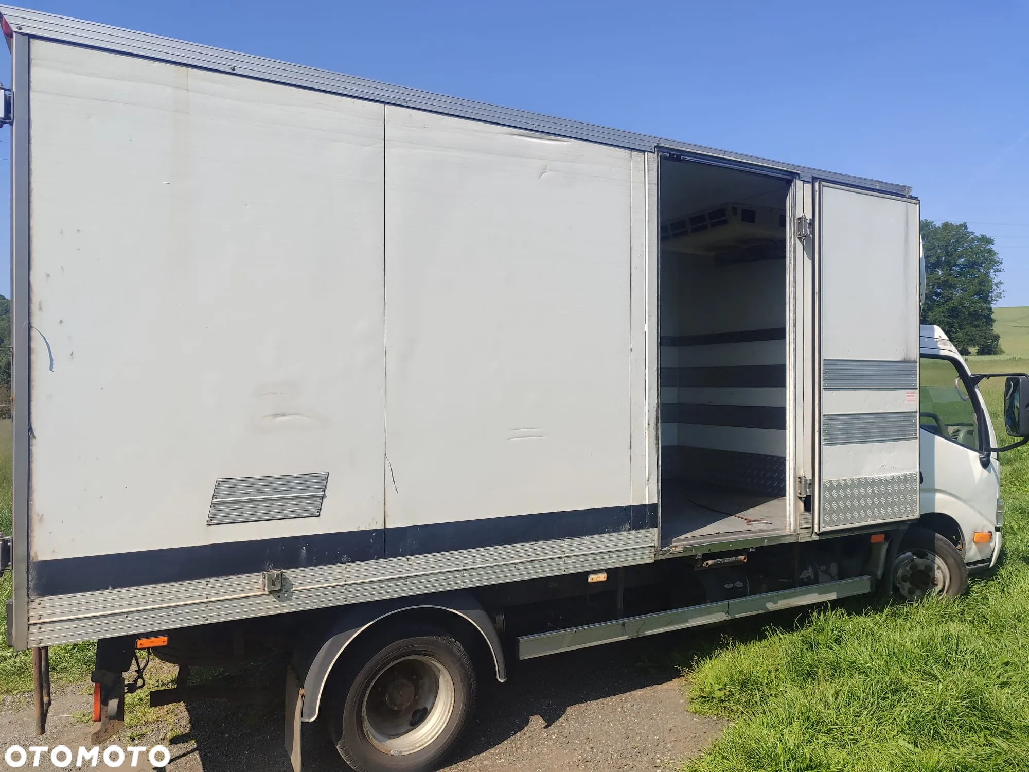 Toyota Dyna - 2
