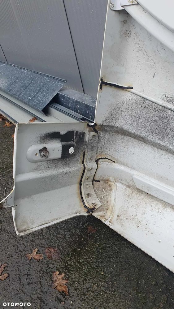 Zderzak tył kamper Weinsberg Knaus lampa Chausson - 14