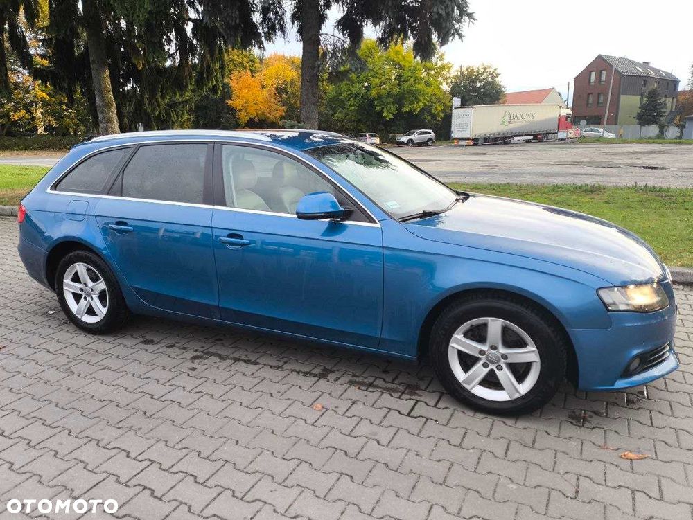 Audi A4 Avant - 8