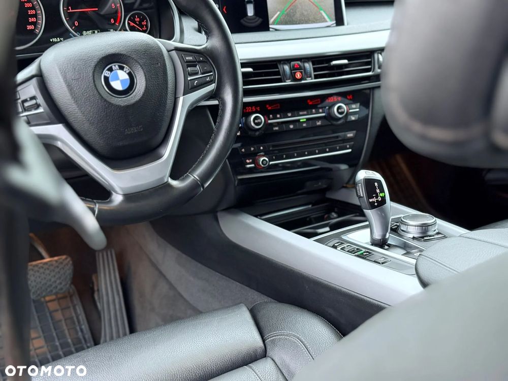 BMW X5 xDrive25d - 11