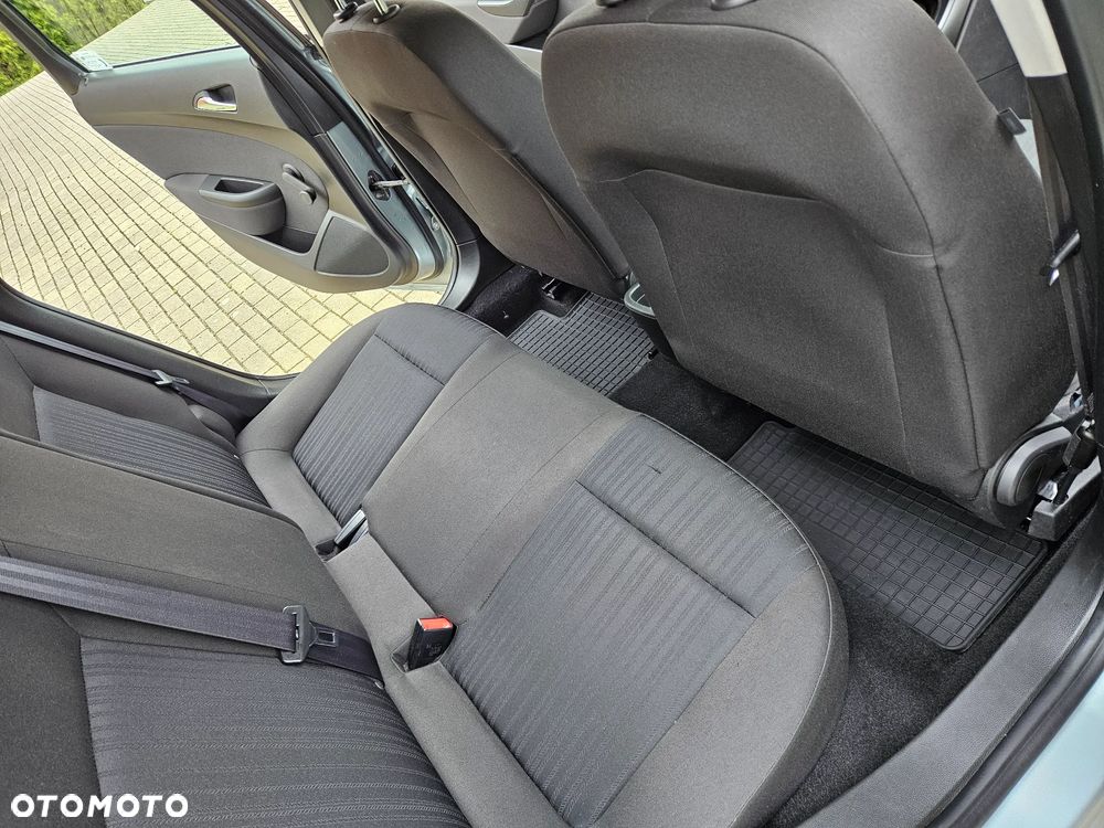 Opel Astra IV 1.6 CDTI Essentia - 29