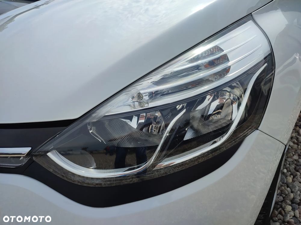 Renault Clio - 6