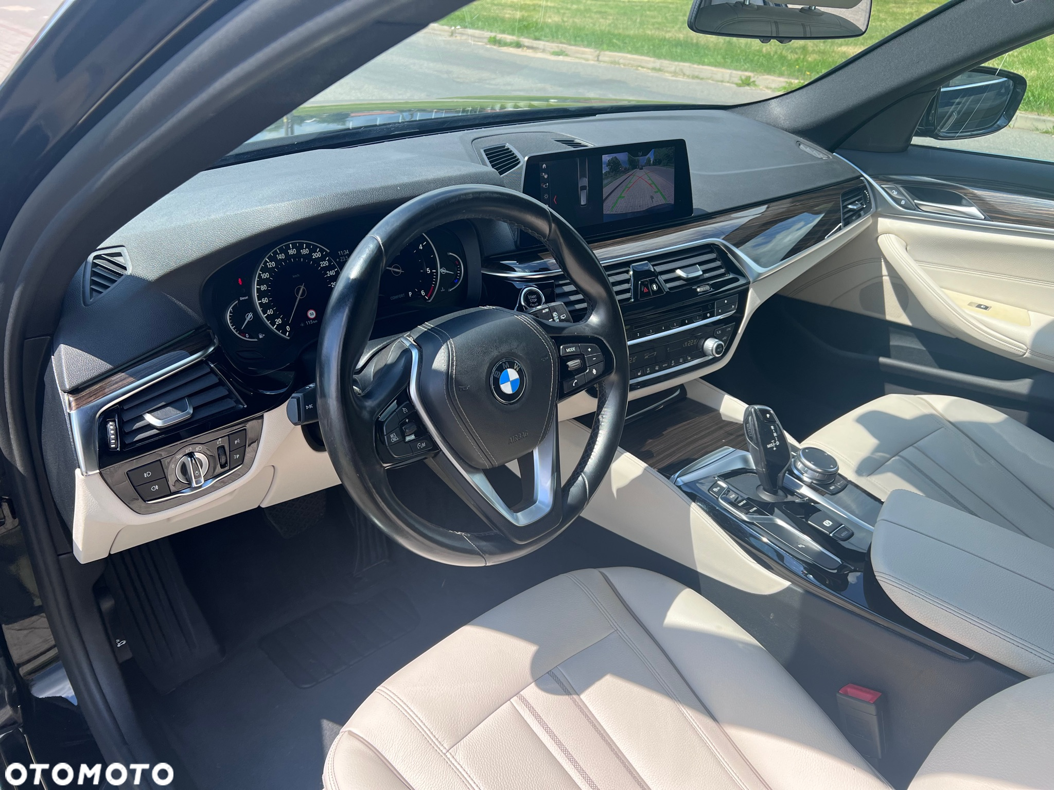 BMW Seria 5 520d Luxury Line - 17