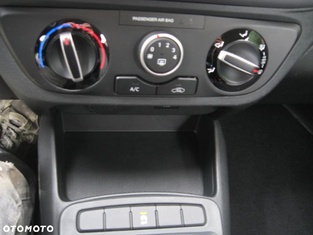 Hyundai i10 1.0 Access - 11
