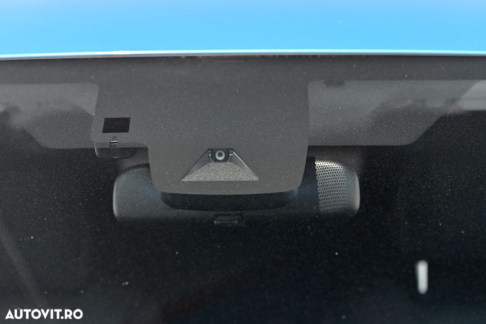 Toyota Prius - 32