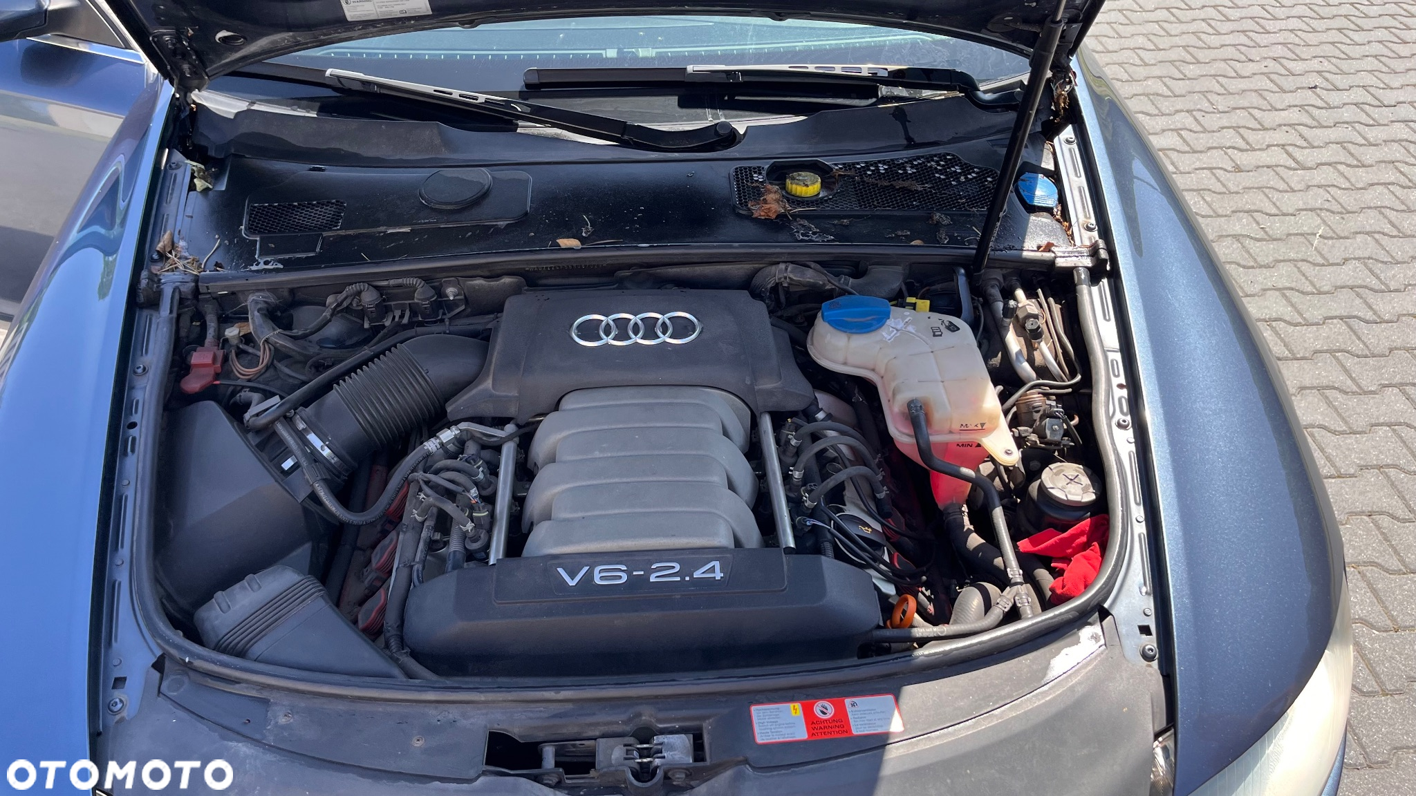 Audi A6 2.4 - 12