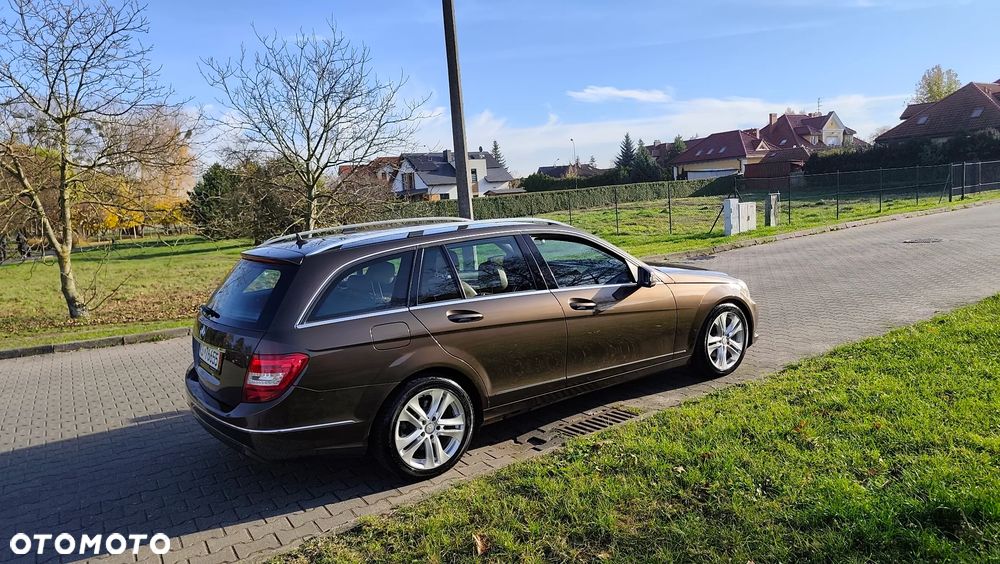 Mercedes-Benz Klasa C 220 (BlueTEC) d BlueEFFICIENCY Edition 7G-TRONIC Avantgarde - 25