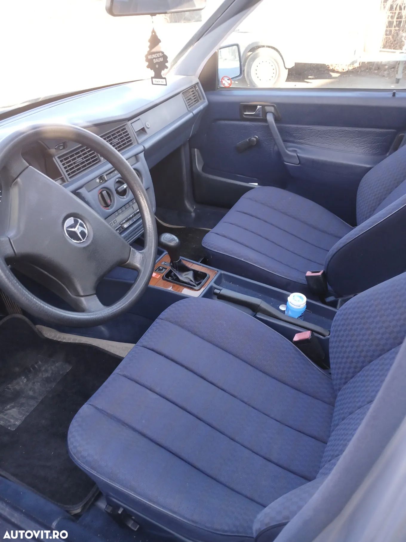 Mercedes-Benz 190 - 1