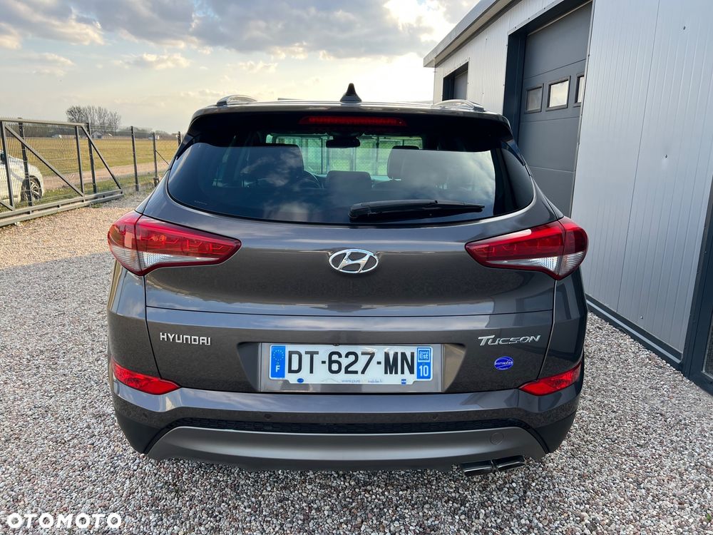 Hyundai Tucson 2.0 CRDI BlueDrive Style 2WD - 10