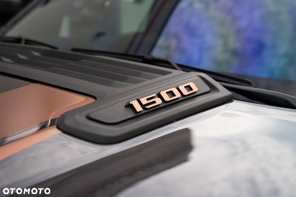 RAM 1500 Crew Cab Sport - 19