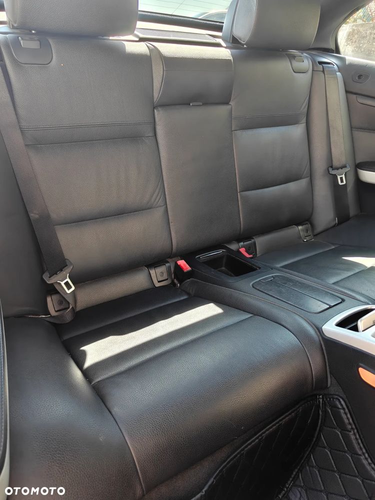 BMW Seria 3 330d - 19