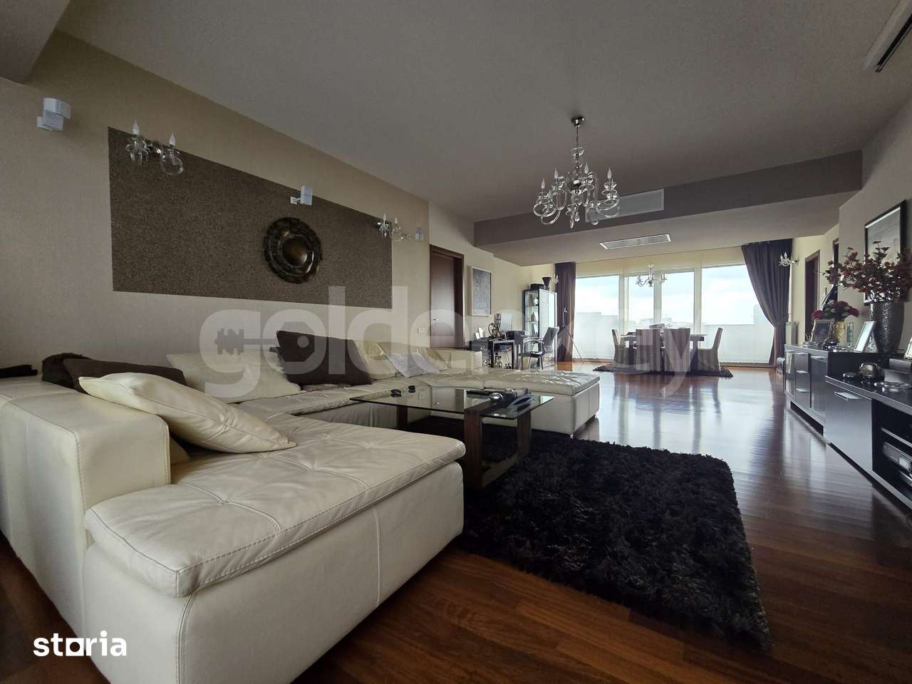 Apartament generos cu 4 camere, 2 bai | 215mpc | 30mp terase si garaj — fotografia 2