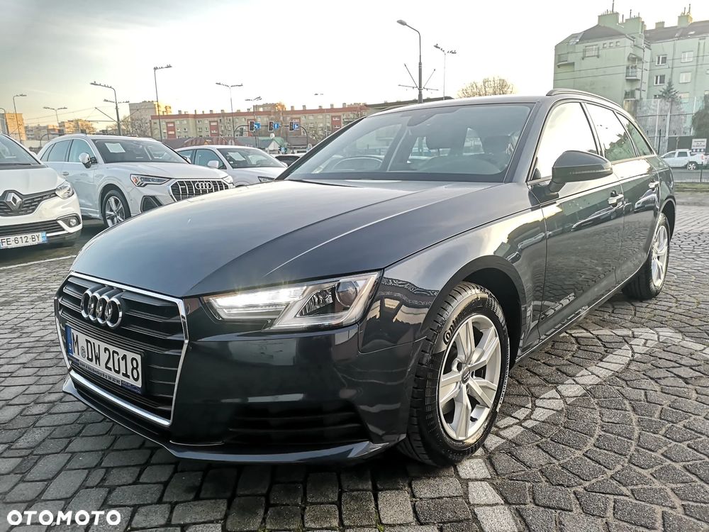 Audi A4 Avant 2.0 TDI design - 1
