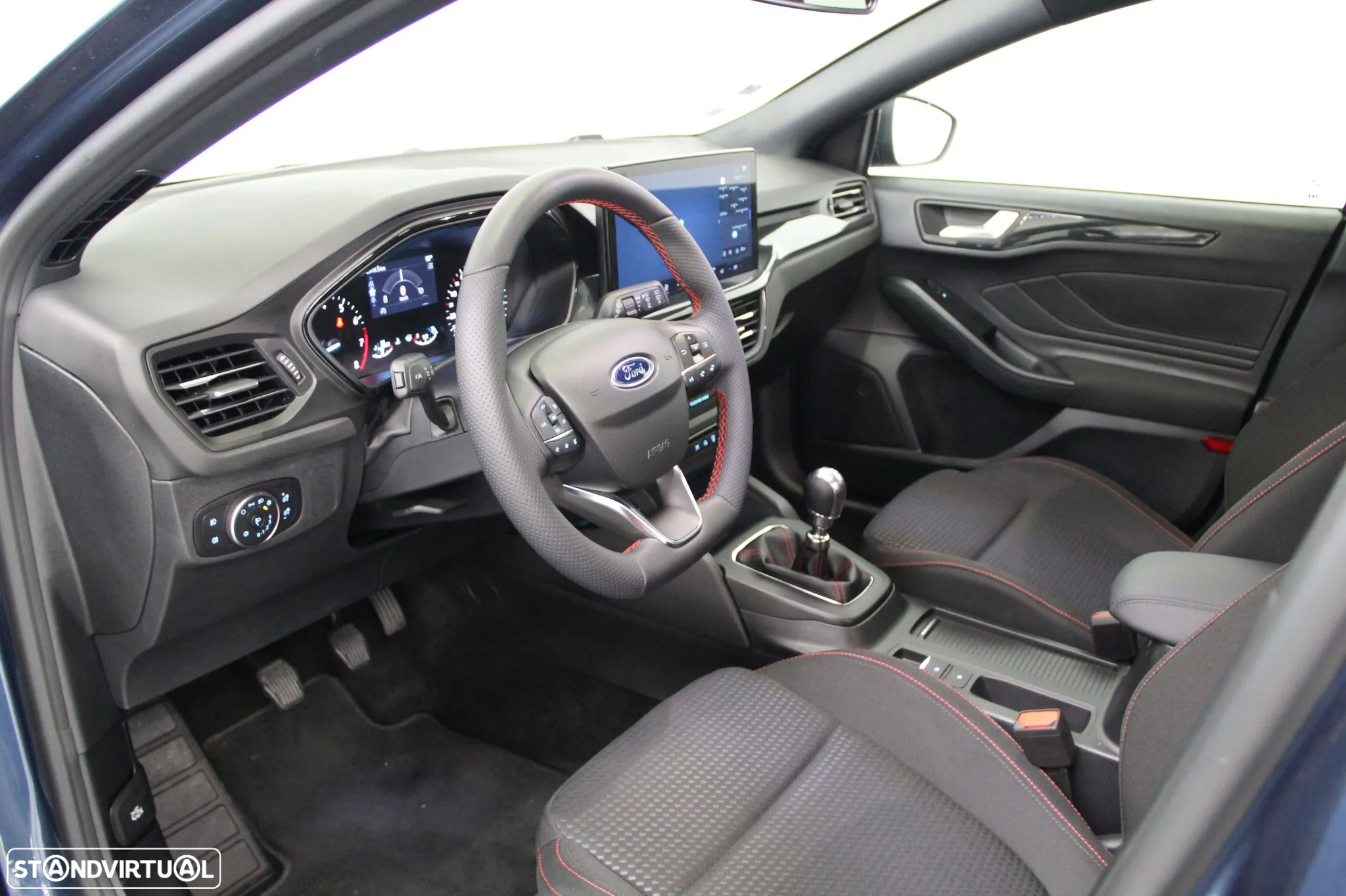 Ford Focus 1.0 EcoBoost MHEV ST-Line - 5
