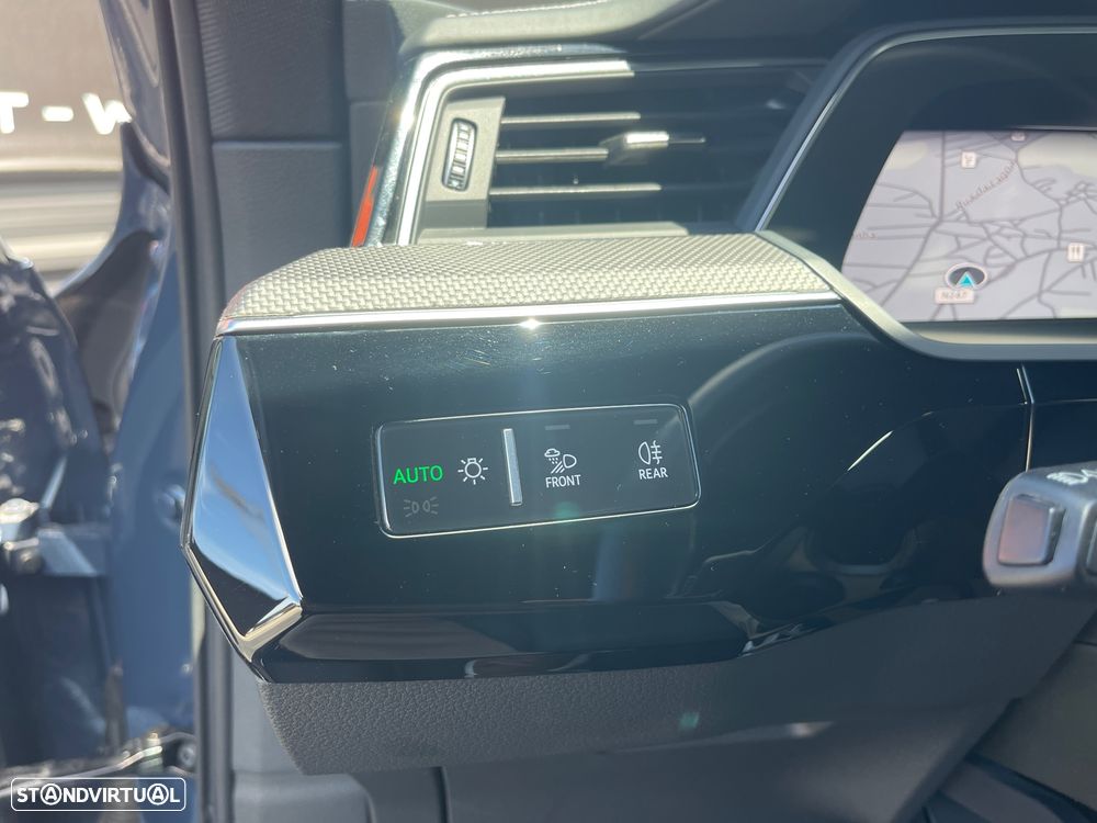 Audi e-tron S quattro - 26