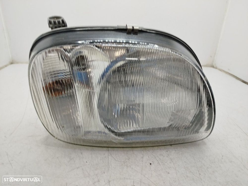 Farol/ Otica Dianteiro Dto Nissan Micra Ii (K11) - 1