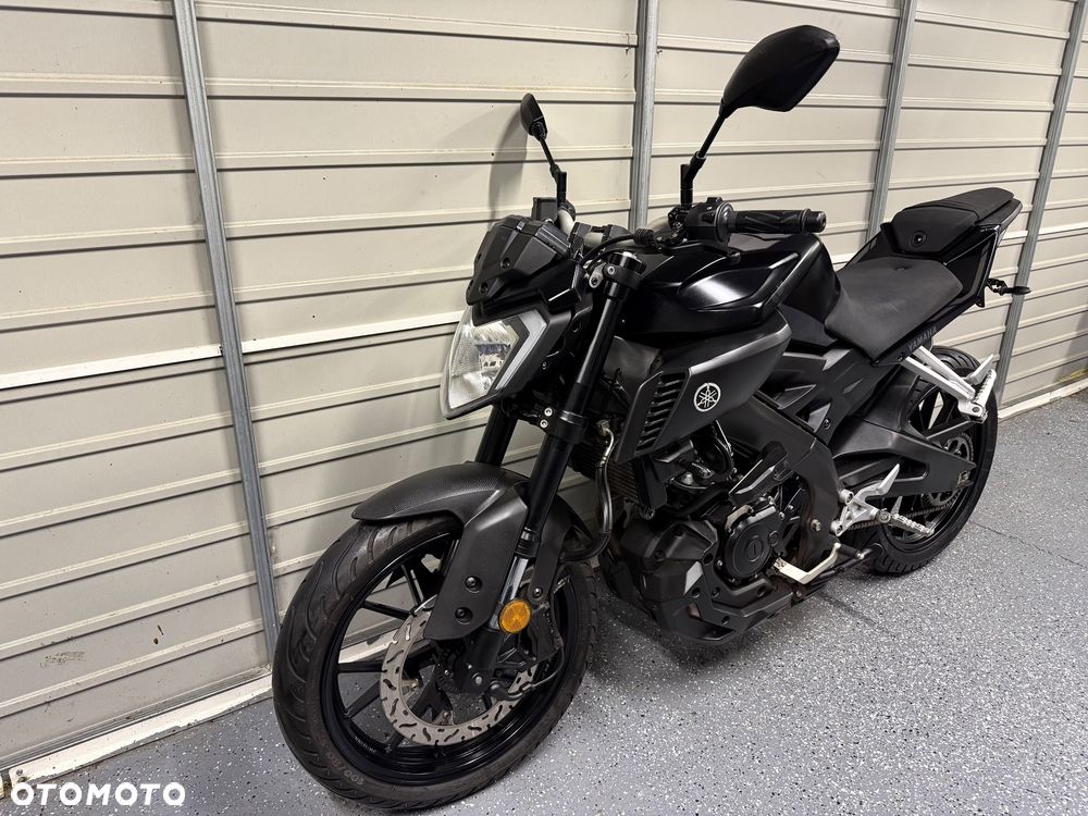 Yamaha MT - 8