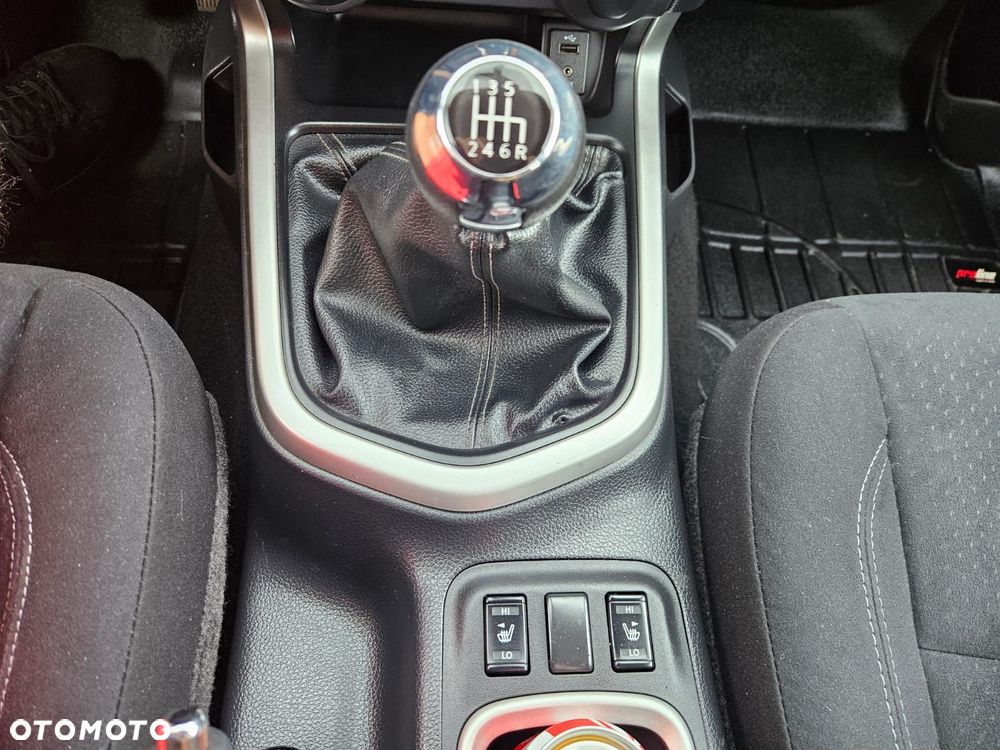 Nissan Navara - 25