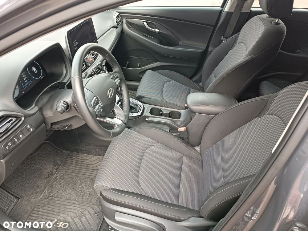 Hyundai i30 1.6 T-GDI Modern DCT - 16
