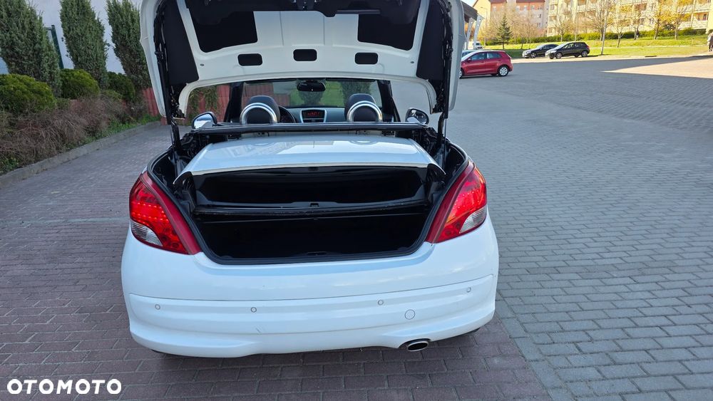 Peugeot 207 - 32