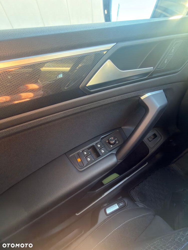 Volkswagen Tiguan 1.5 TSI EVO Elegance DSG - 33