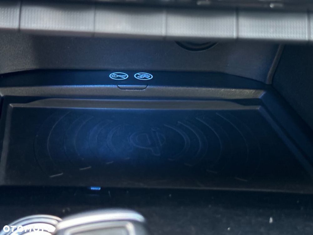 Peugeot 5008 2.0 BlueHDI GT S&S EAT8 - 21