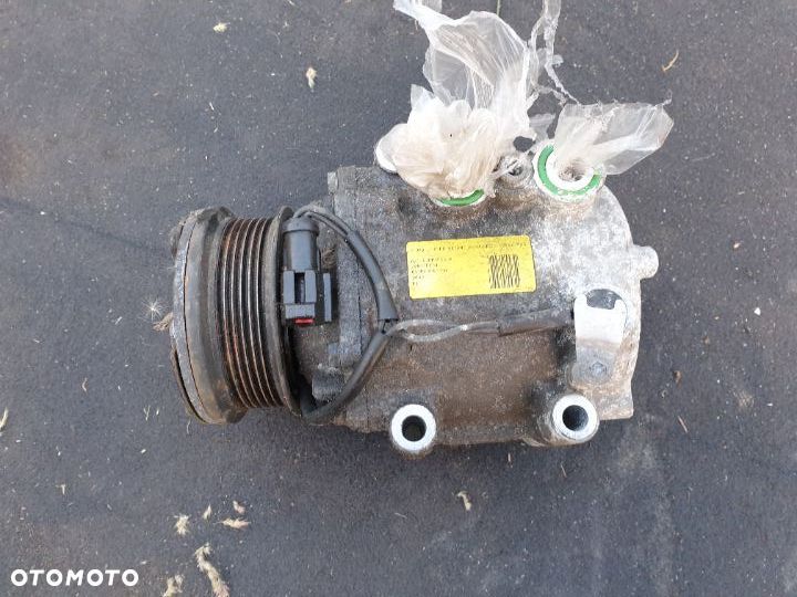 Kompresor sprężarka klimatyzacji ford fiesta mk6 1.3 Benzyna - 1