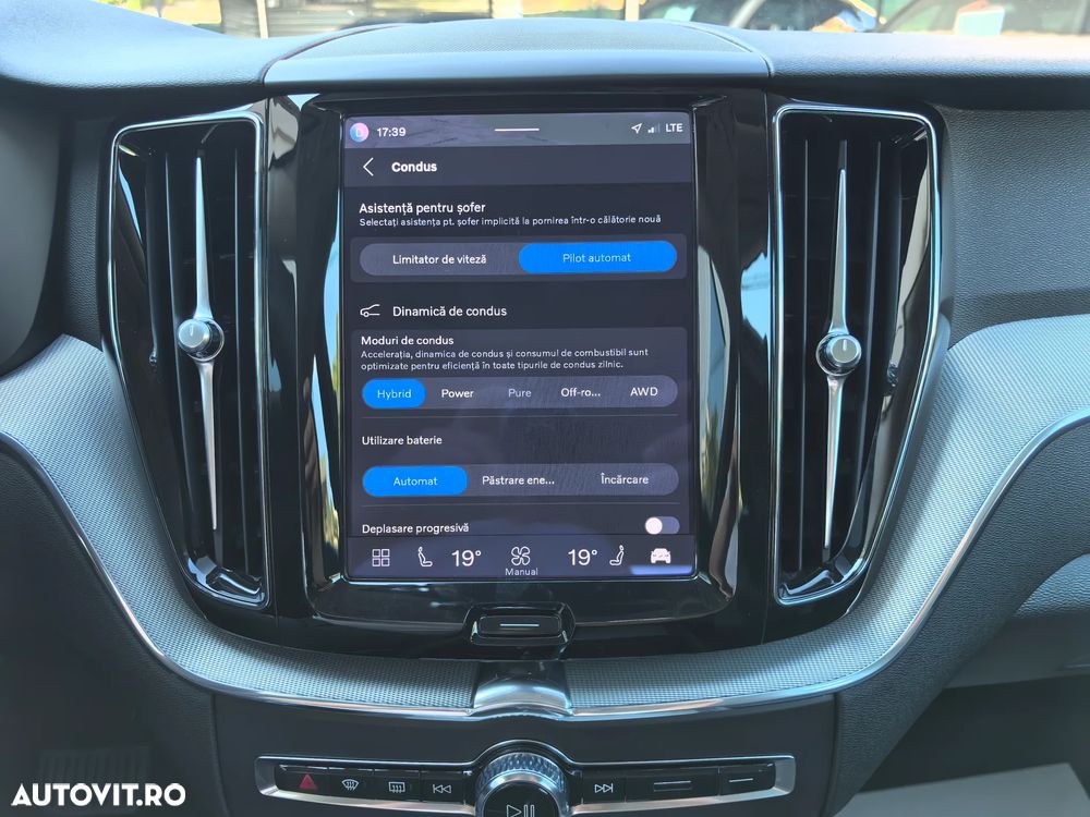 Volvo XC 60 T6 AWD Recharge Plus Dark - 22