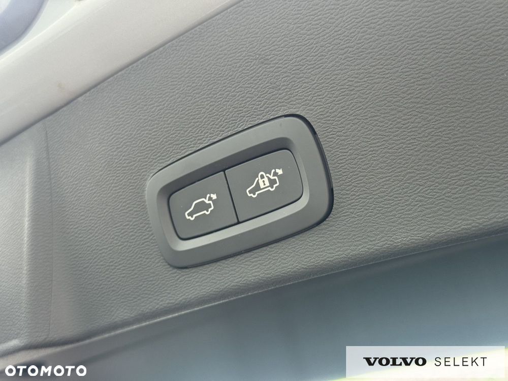 Volvo XC 40 - 32