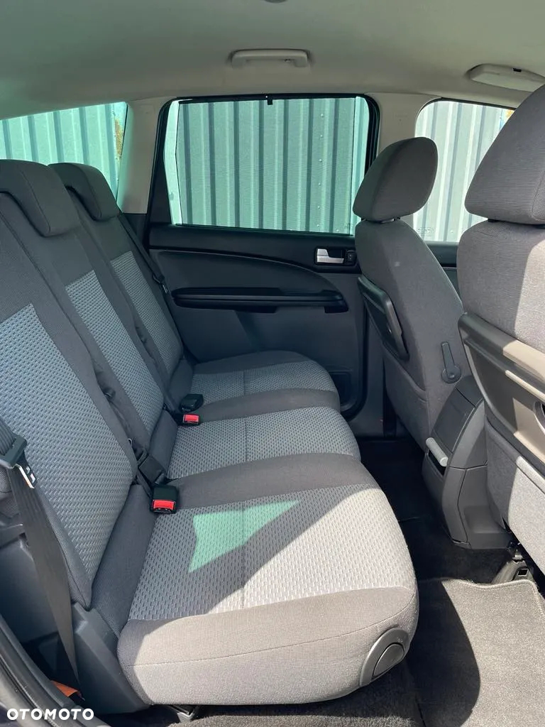 Ford C-MAX - 21
