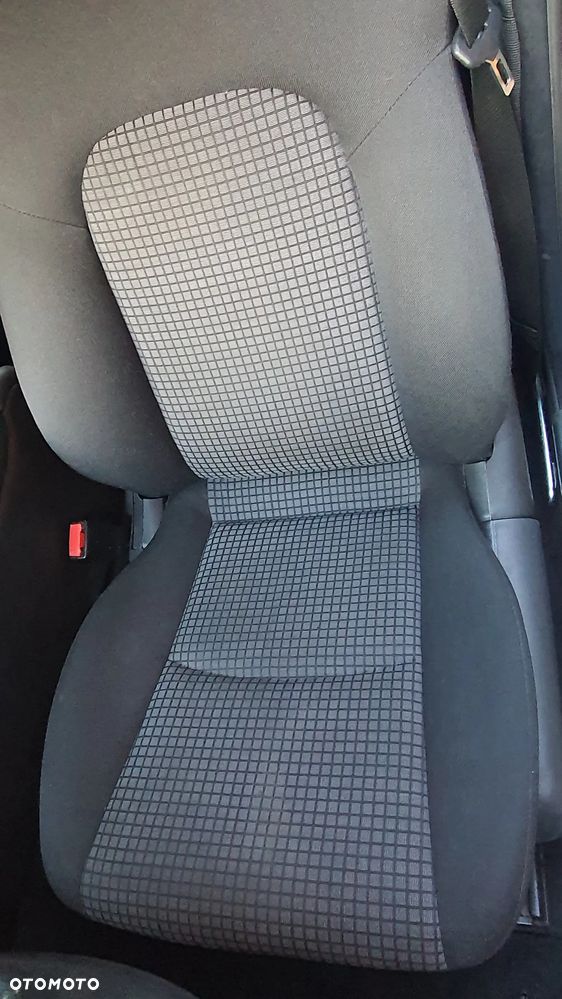 Mercedes-Benz Klasa C 200 Kompressor Automatik - 29