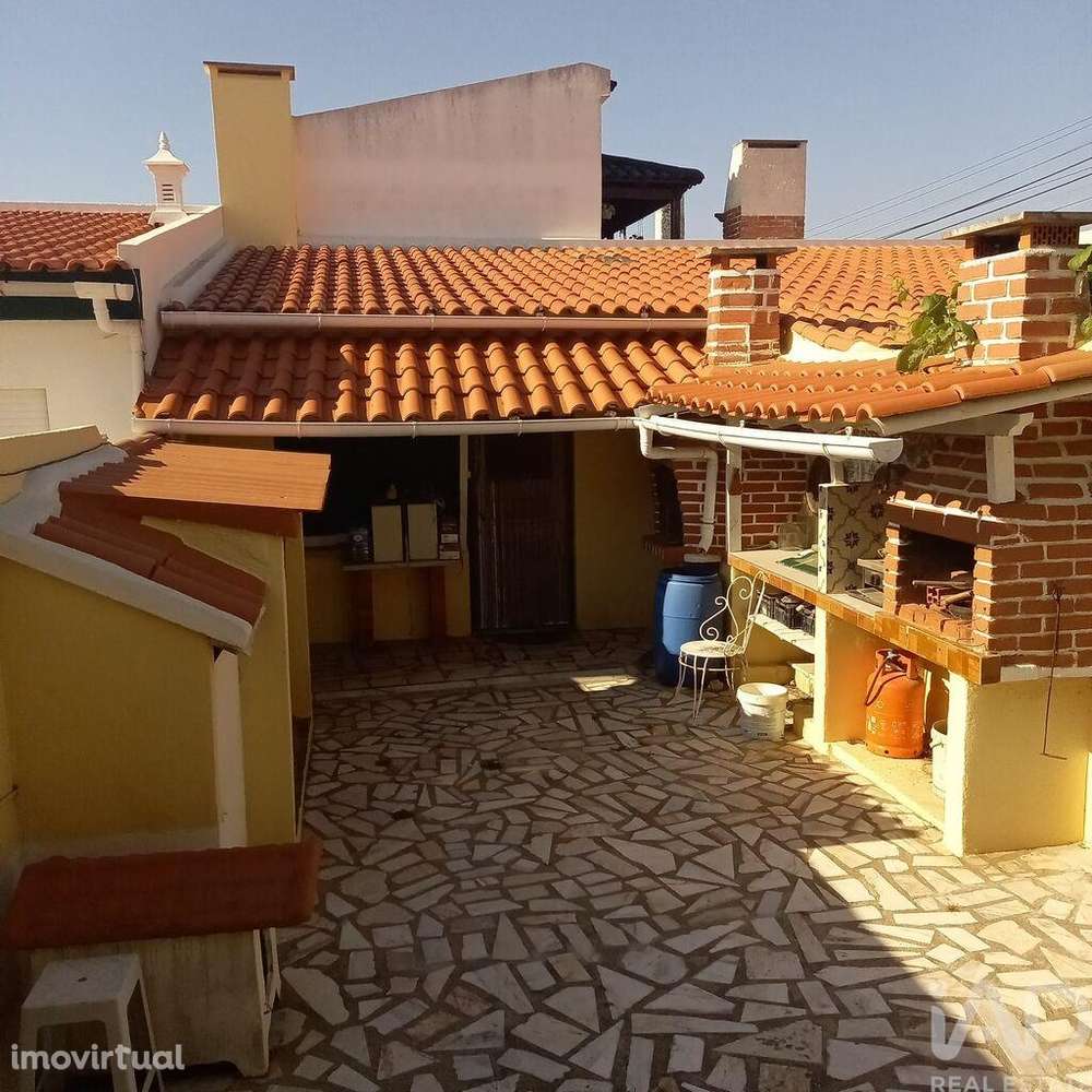 Casa / Villa T4 em Atouguia da Baleia de 239,00 m2 - Grande imagem: 2/15