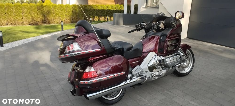 Honda GL - 27
