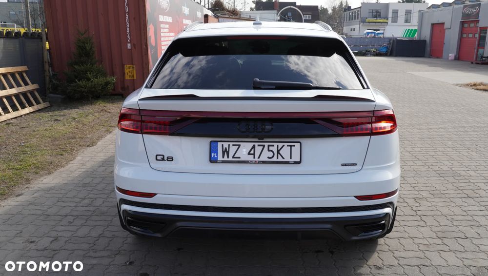 Audi Q8 55 TFSI quattro tiptronic - 5