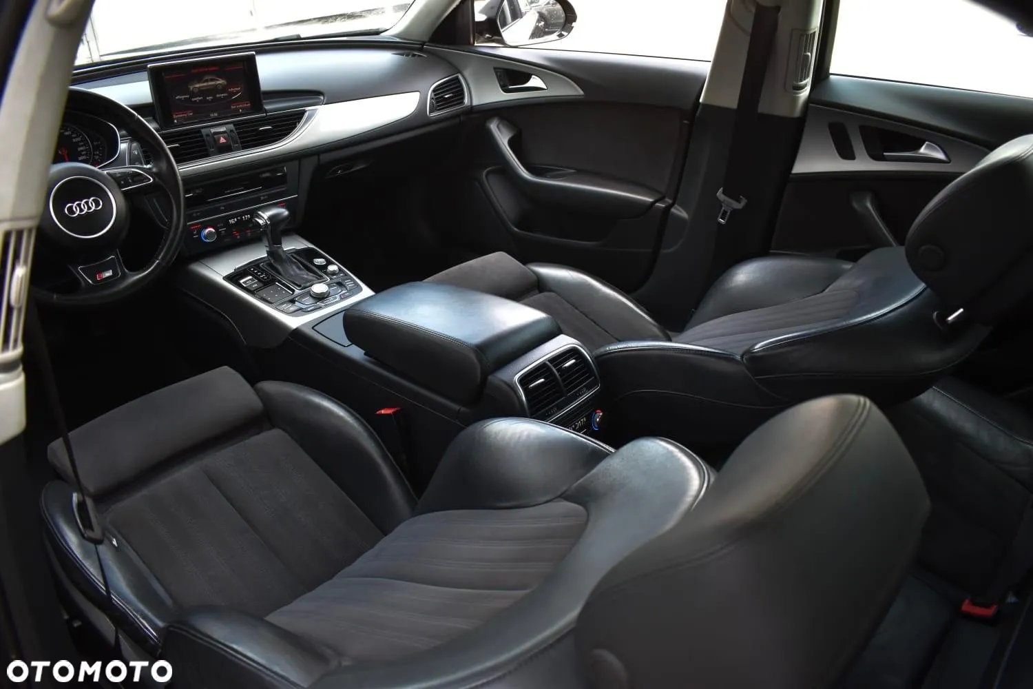 Audi A6 - 6