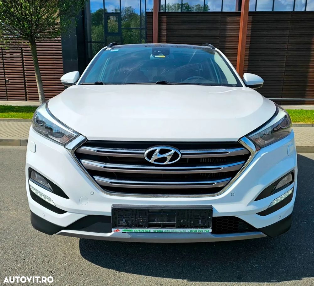 Hyundai Tucson 2.0 CRDI 4WD Automatik Premium - 2