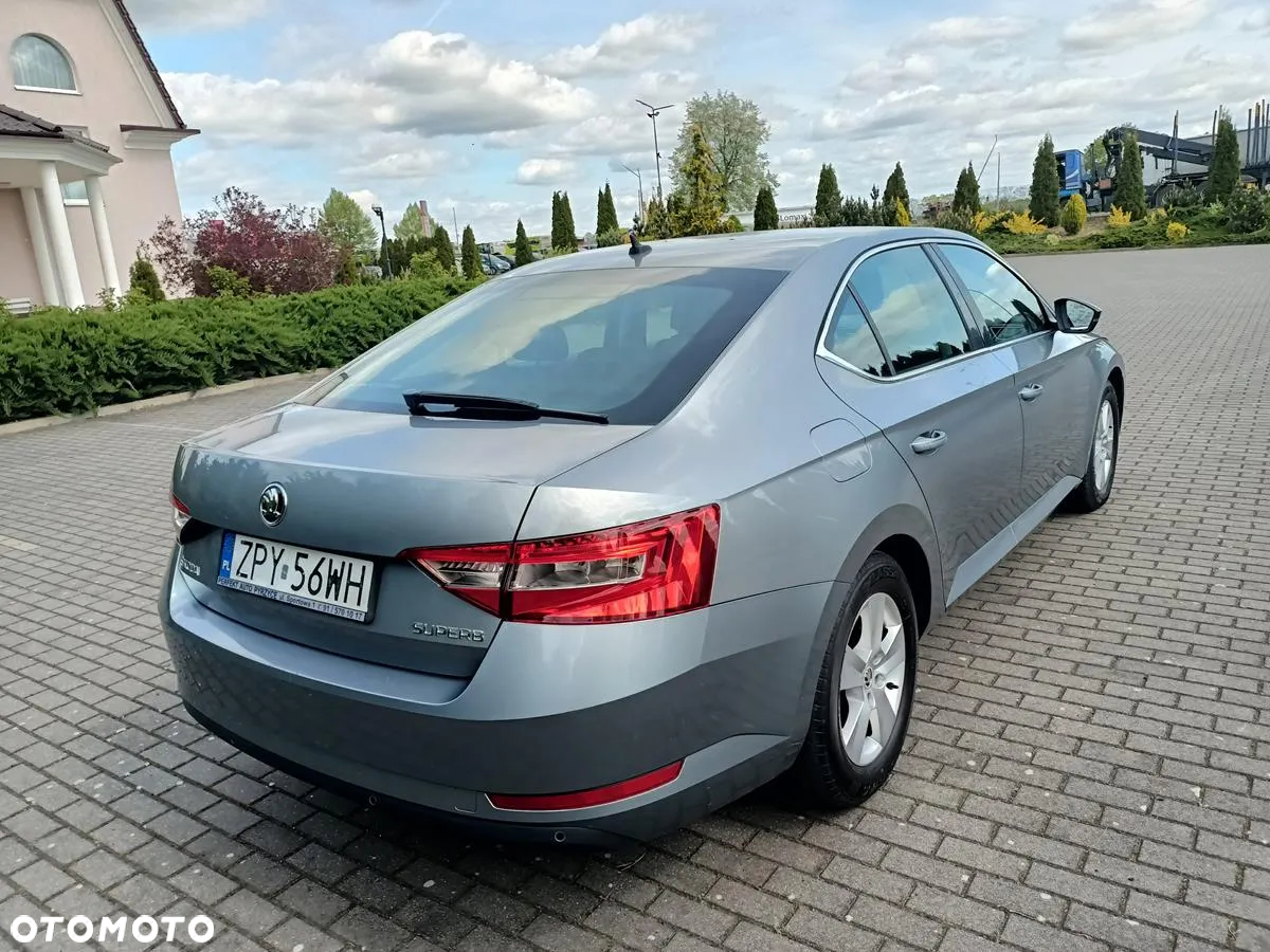 Skoda Superb 1.8 TSI Ambition - 9