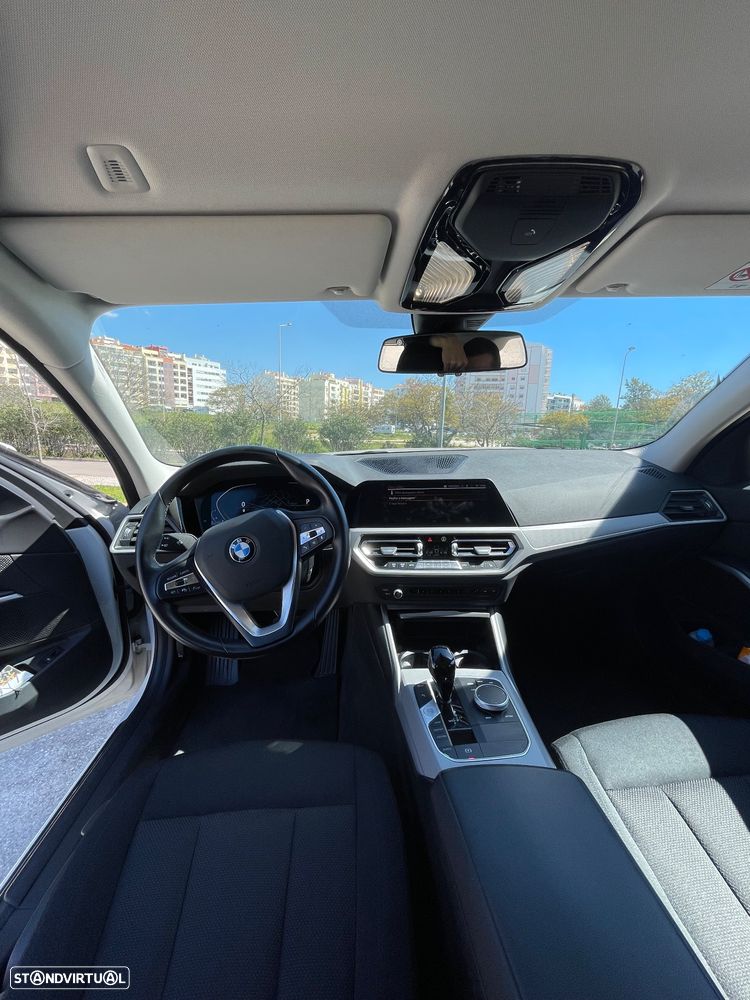 BMW 320 d Aut. Sport Line - 8