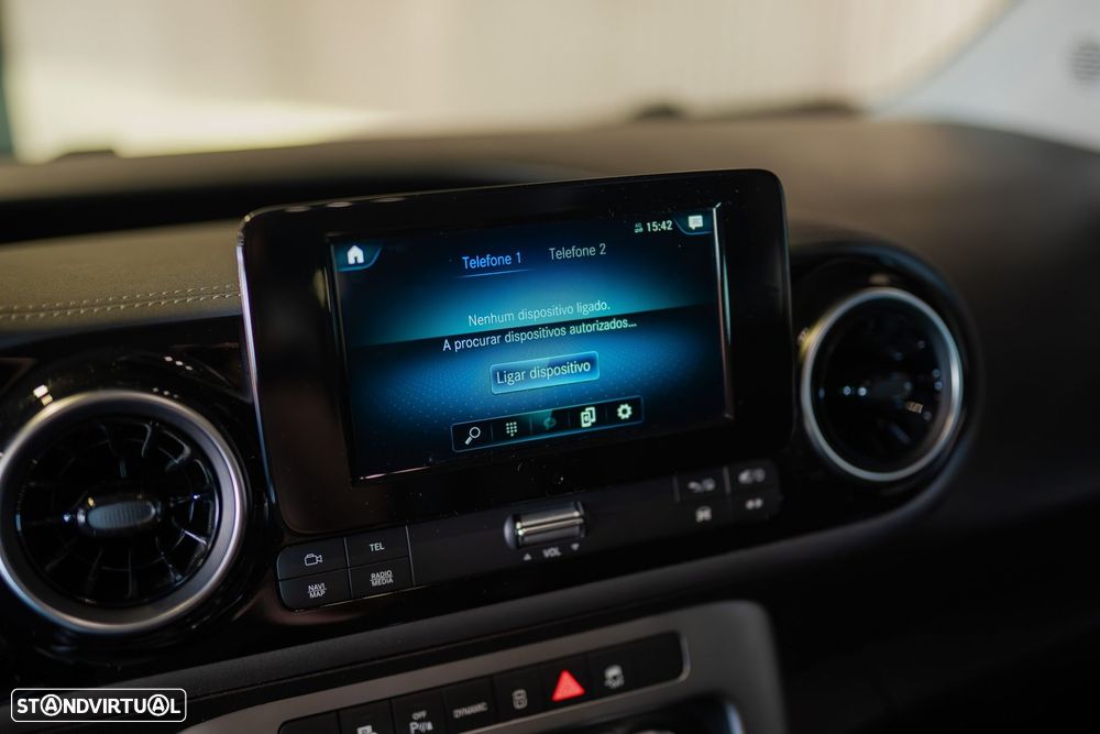 Mercedes-Benz EQT 200 Premium Plus - 40