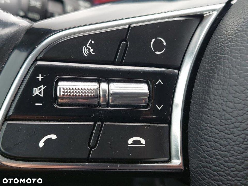 Kia XCeed - 19